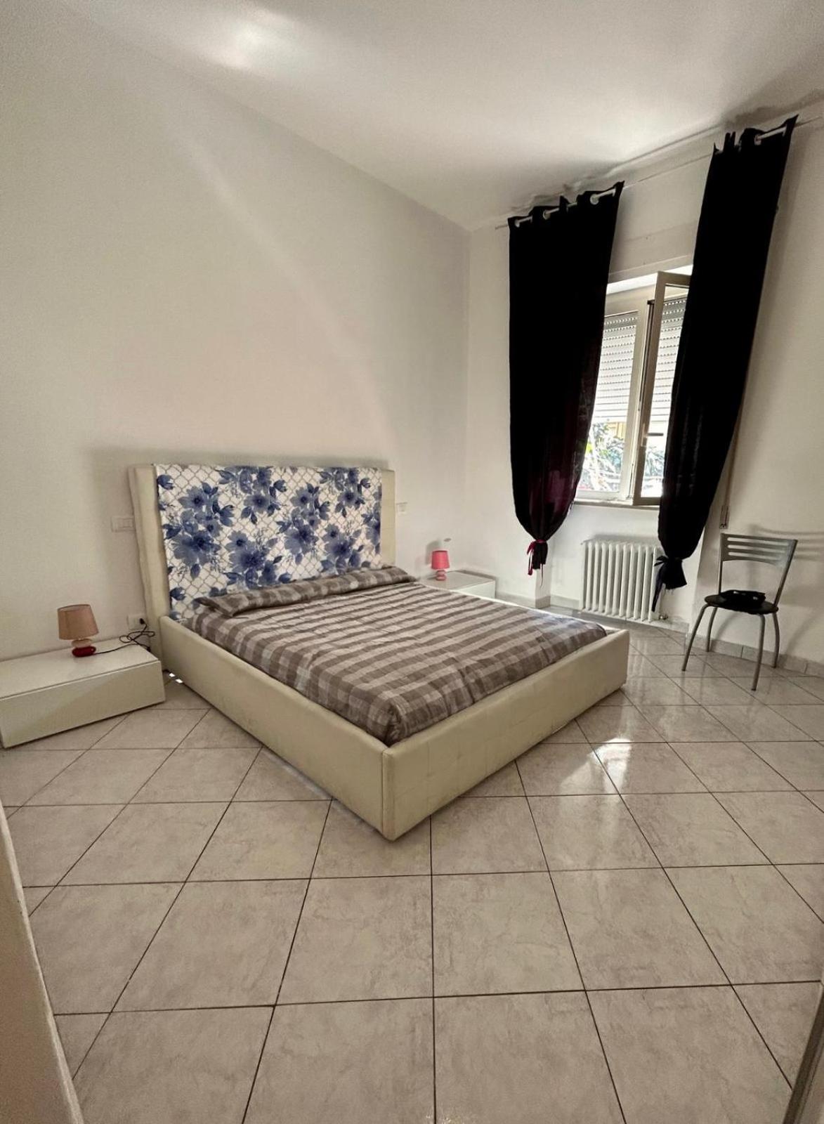 Morelli - Via Trento 7 * Follonica