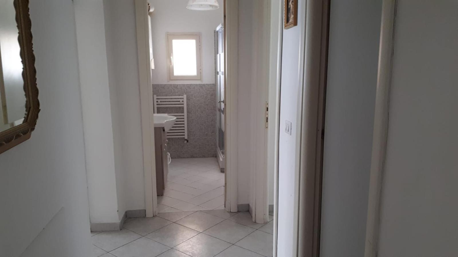 Morelli - Via Trento 7 *